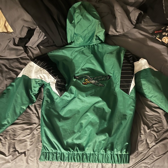 Philadelphia eagkes windbreaker size small - Picture 2 of 2